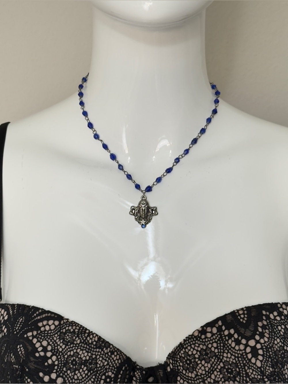 Art Nouveau Blue Glass Beaded Necklace with Silvertone Cameo Face Pendant 16”